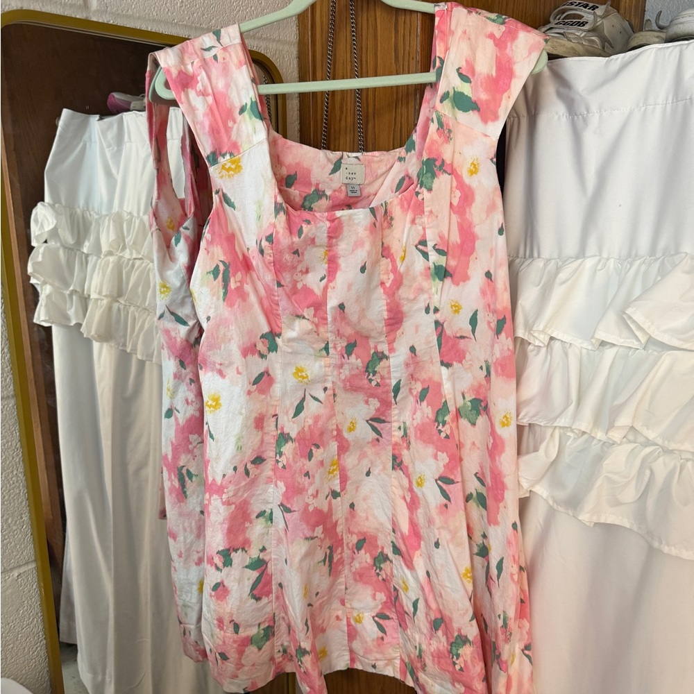 A New Day Pink and White Floral Blouse